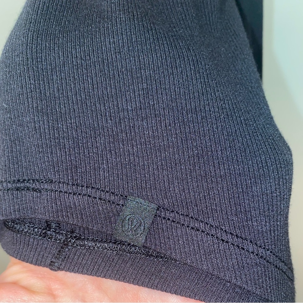 Lululemon “Hold tight” tank - Picture 4 of 4